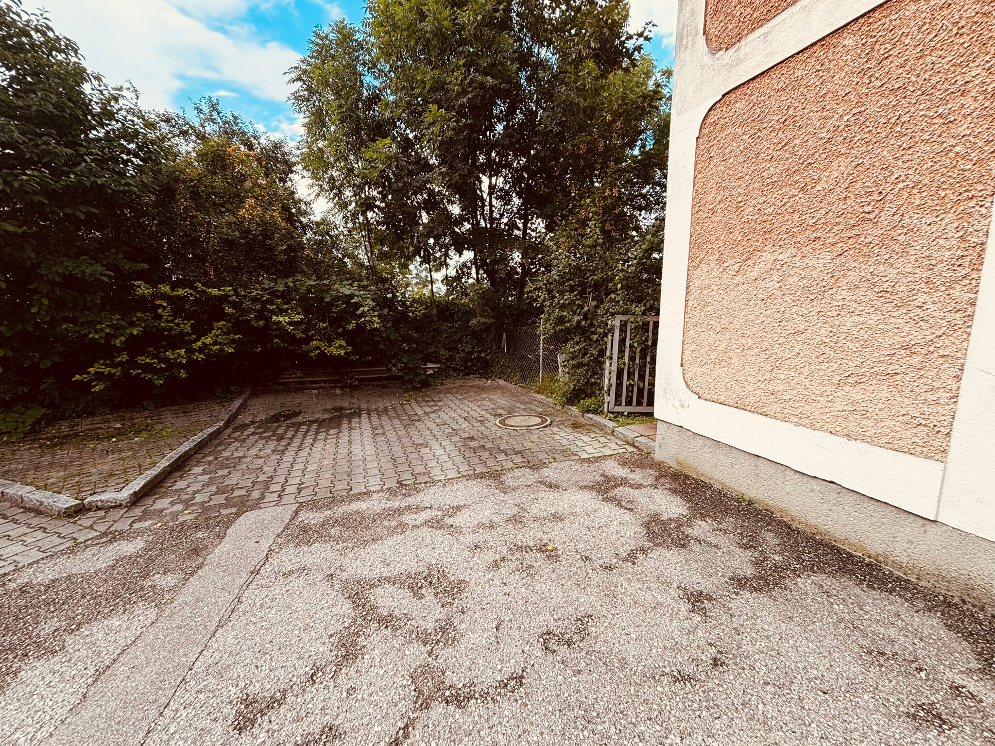 Parking lot