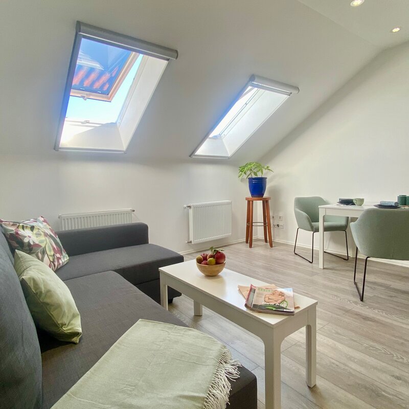 ausziehbare Schlafcouch (für 2 Personen Liegefläche 140x200cm)