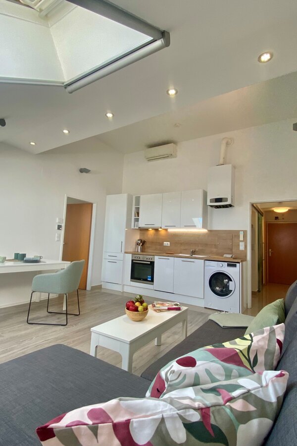 mit Geschirrspüler und Waschmaschine