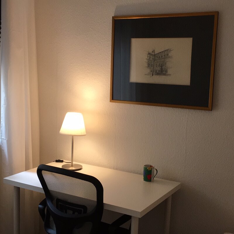 kann im Wohn- oder Schlafzimmer sein