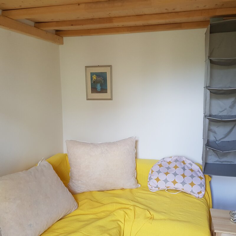 Einzelbett unter Hochbett