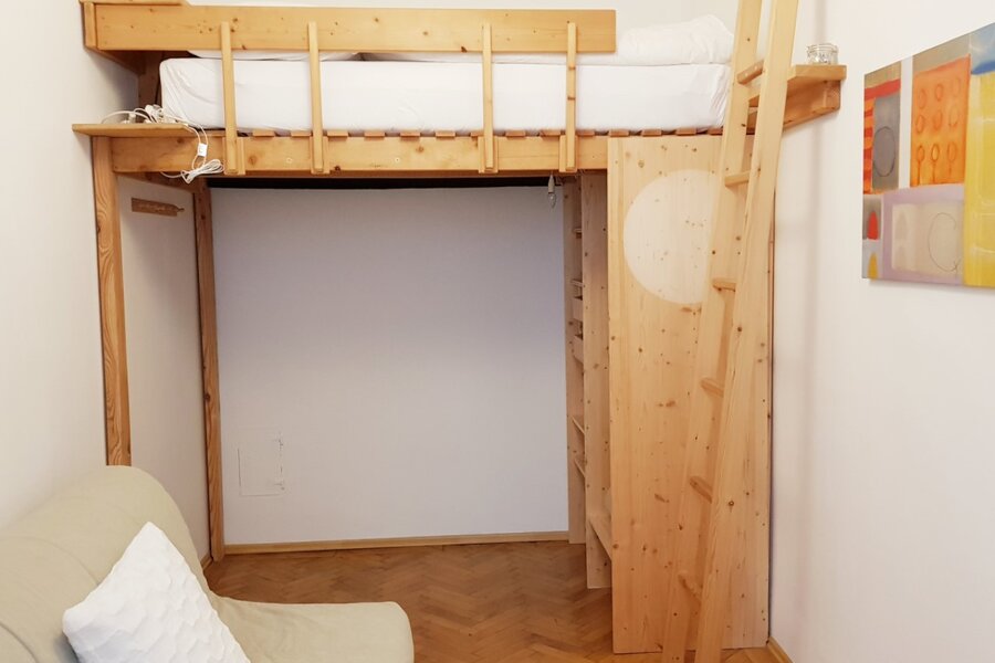 Hochbett mit Schrankverbau