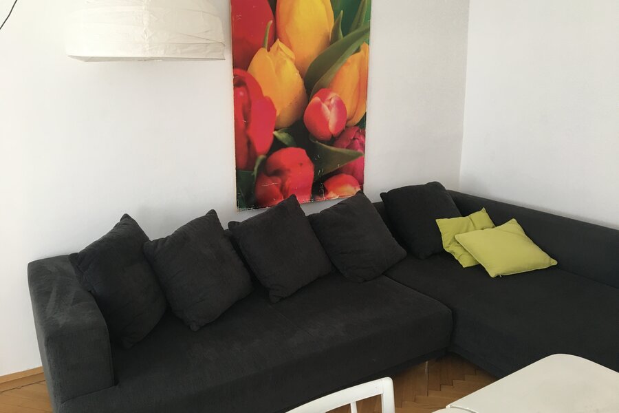 Wohnzimmer mit Schlafcouch