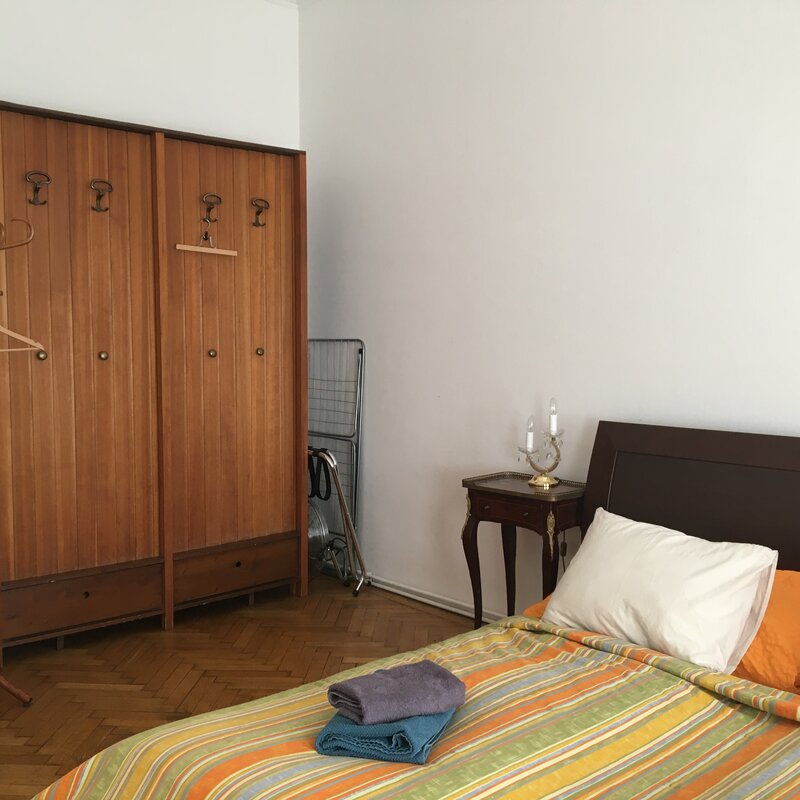 Schlafzimmer 2