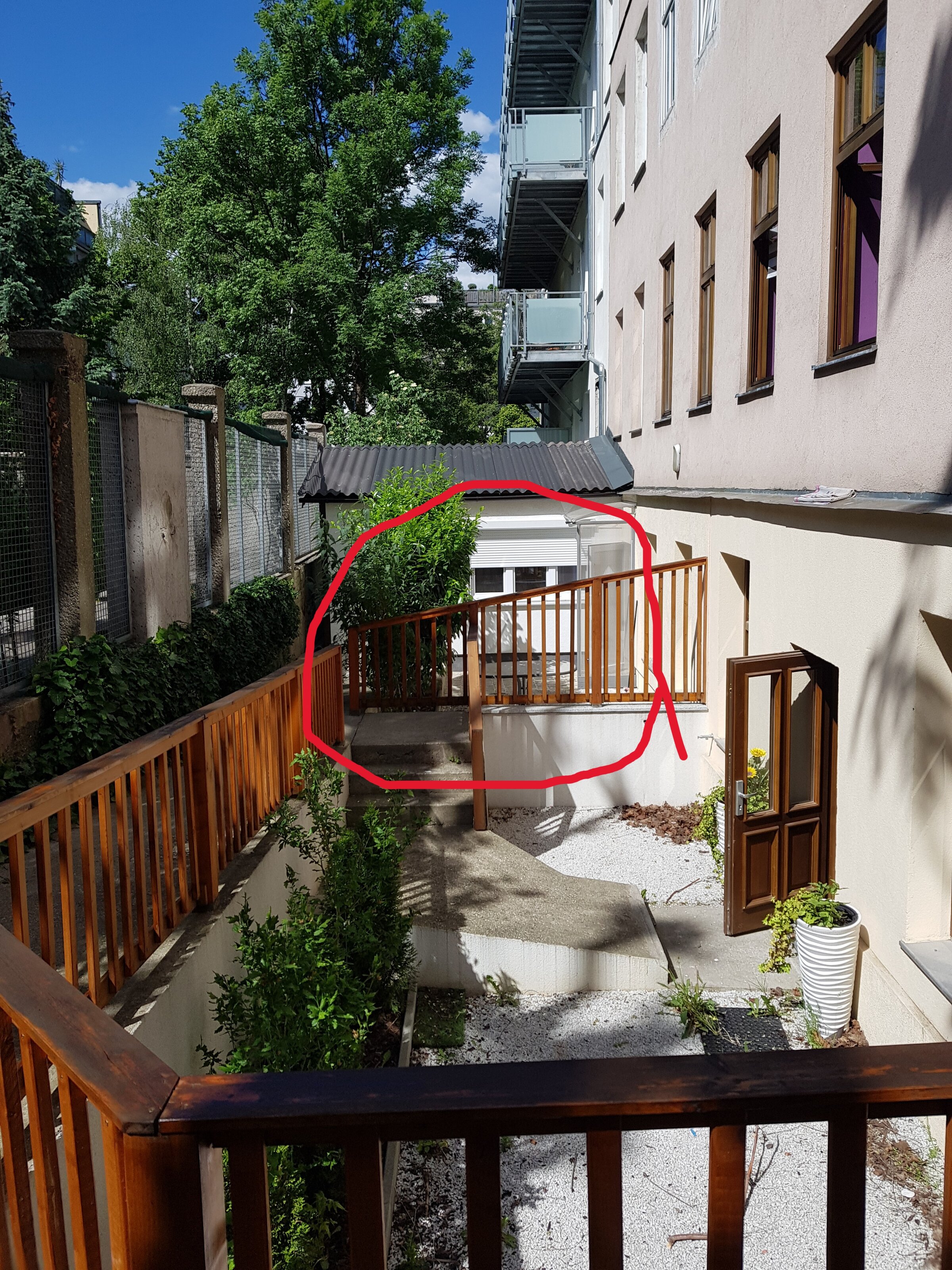 Eingangsbereich mit Sitzplatz