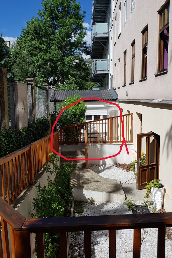 Eingangsbereich mit Sitzplatz