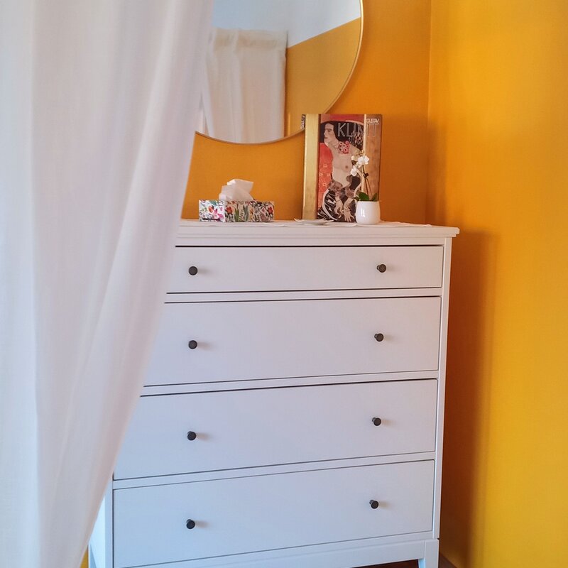Bedroom detail