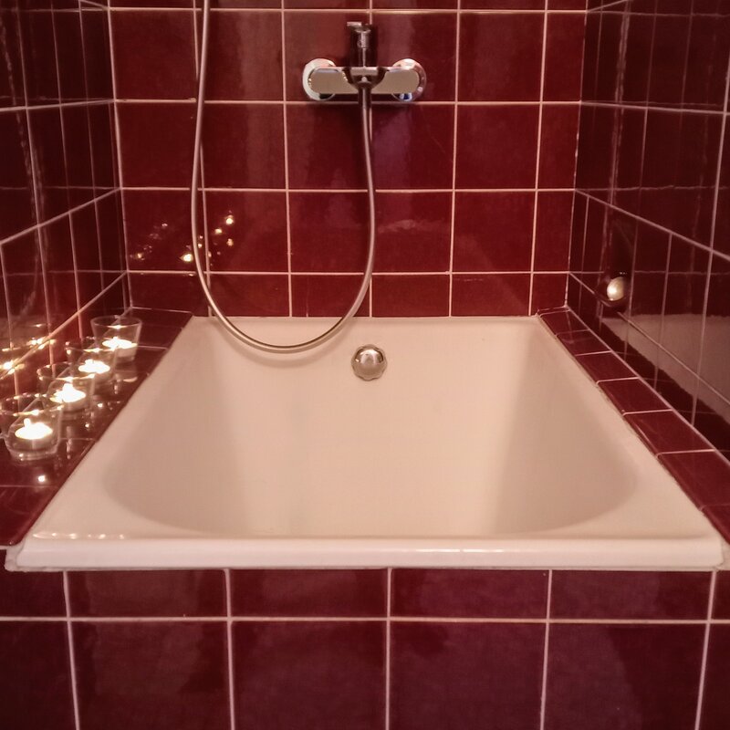 Seat shower