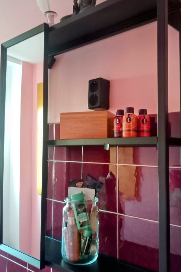 Bathroom detail