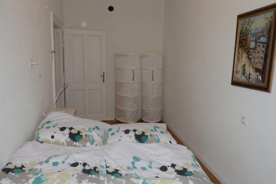 Kleines Schlafzimmer 