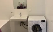 Badezimmer mit Waschmaschine | © Kreuzer