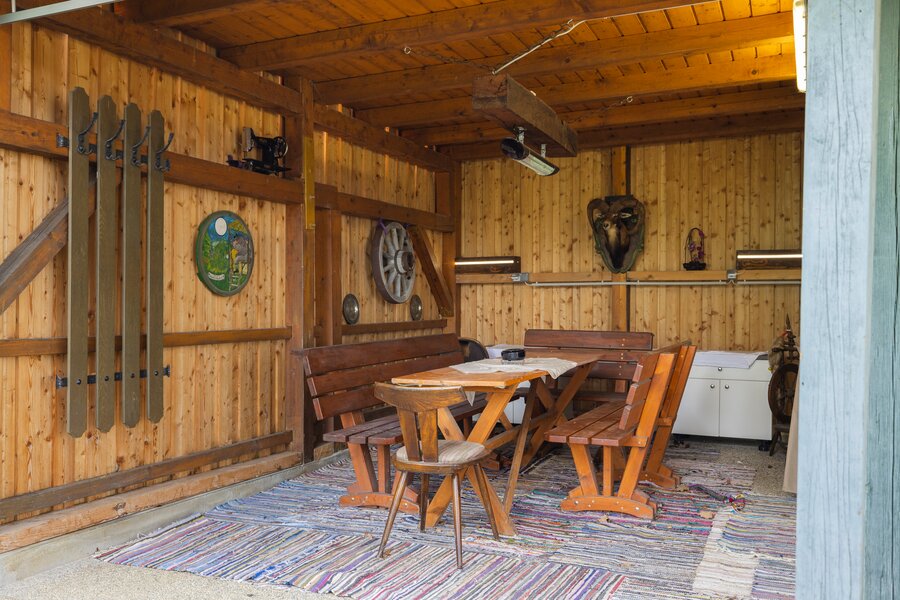 covered lounge  | © Robert Brünner