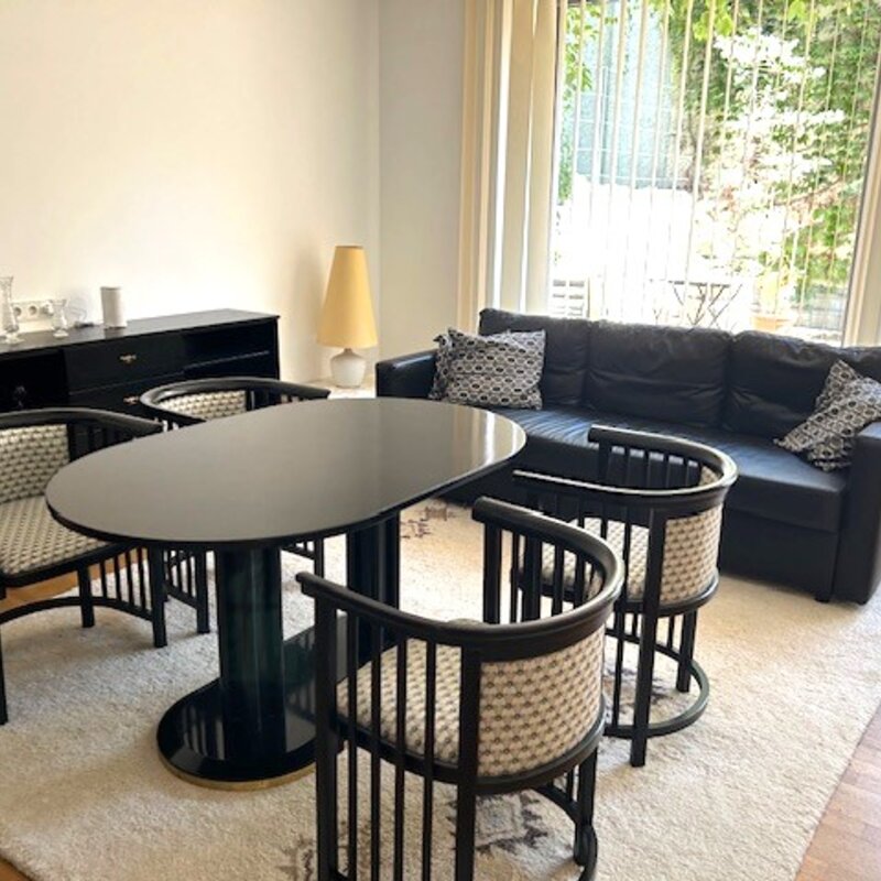 Wohnküche mit Blick auf die Terrasse