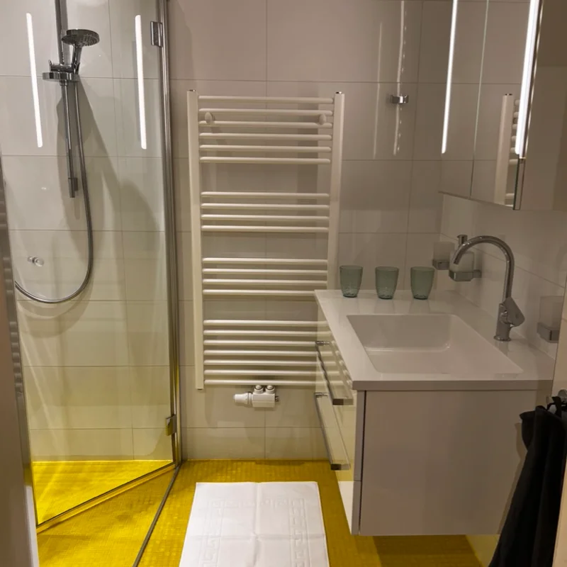 Bad mit Walk in Dusche