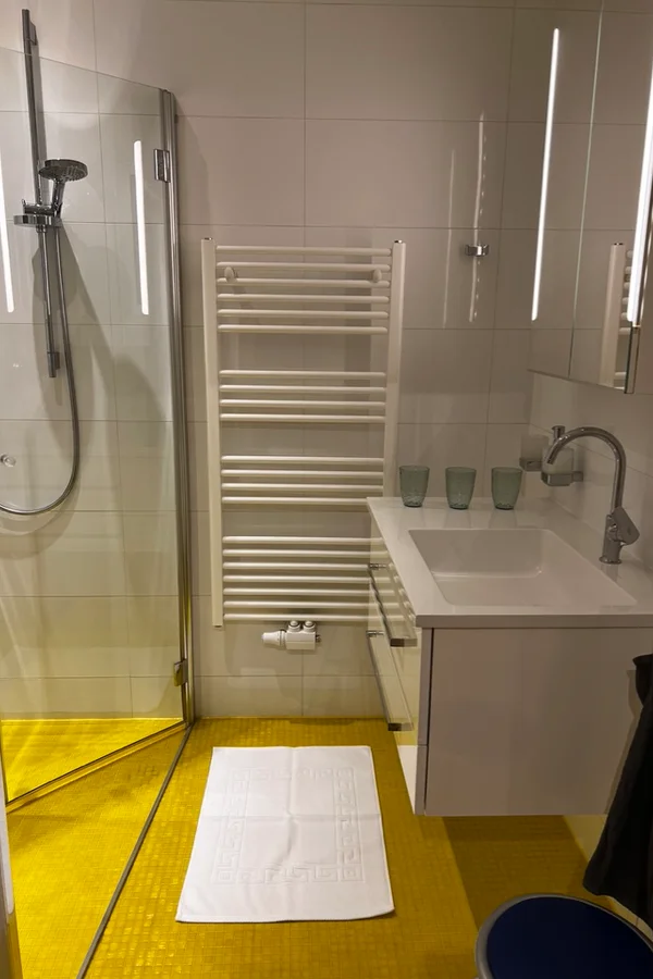 Bad mit Walk in Dusche