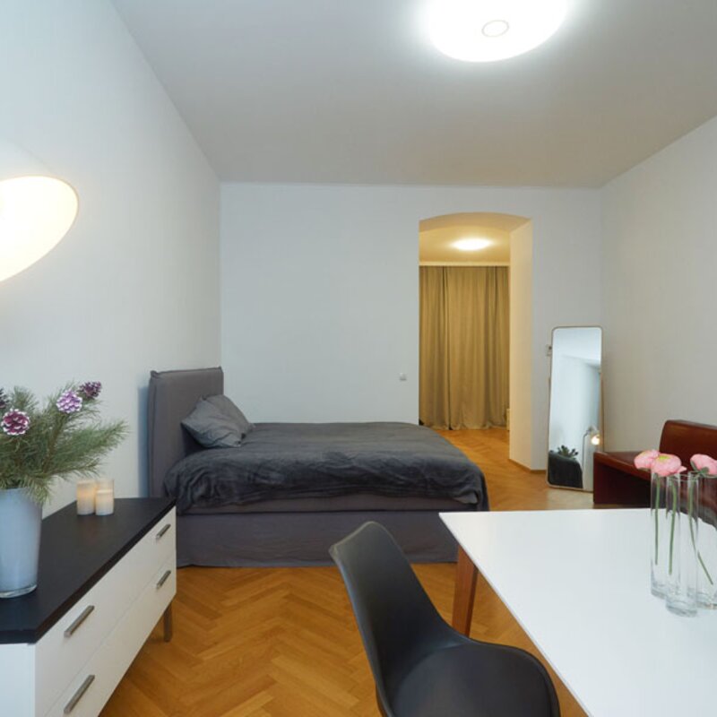 Schlafzimmer/Wohnraum