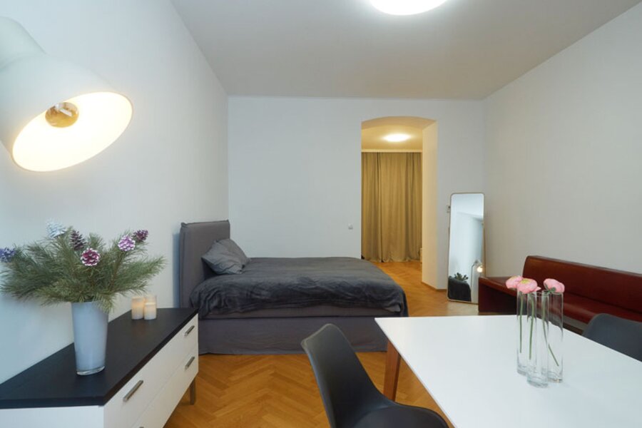 Schlafzimmer/Wohnraum