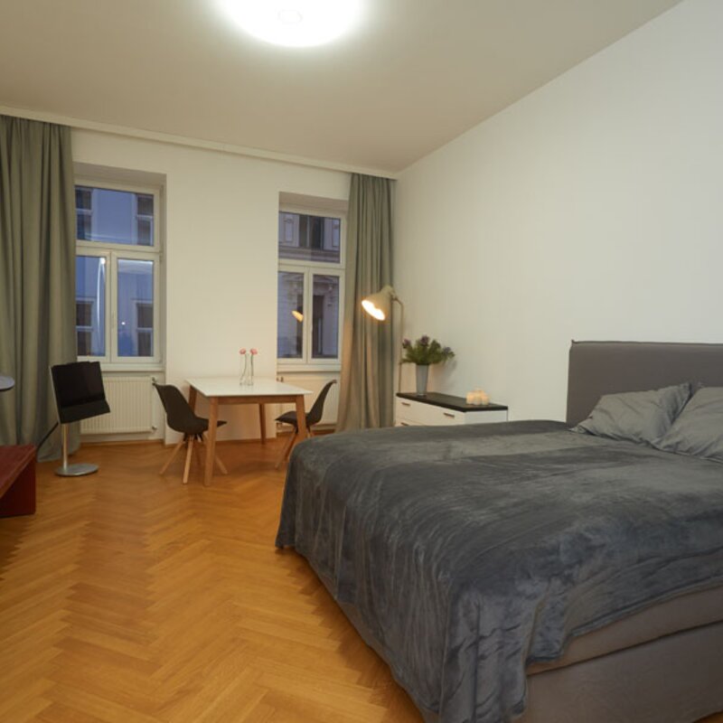 Schlafzimmer/Wohnraum
