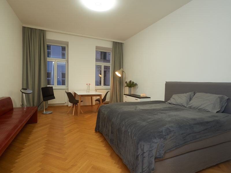 Schlafzimmer/Wohnraum
