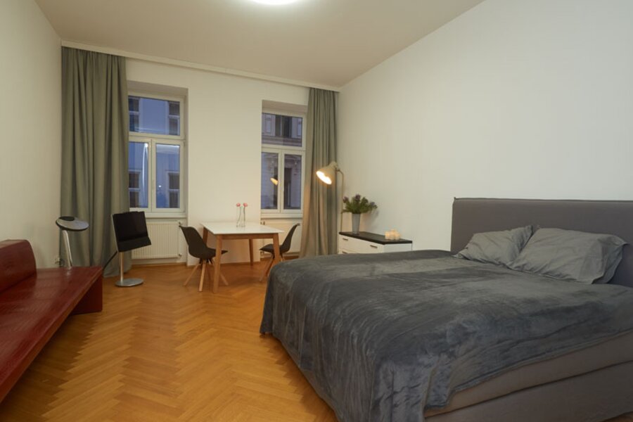 Schlafzimmer/Wohnraum