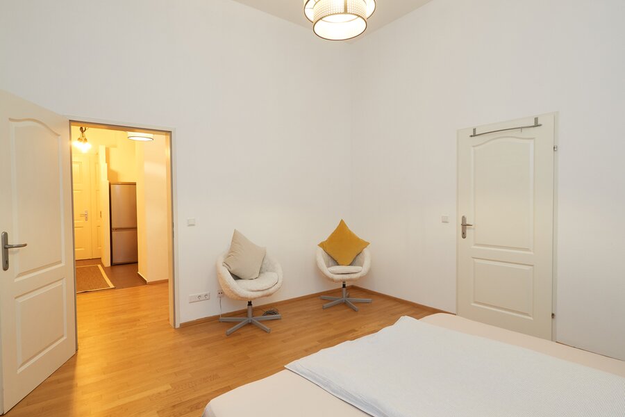 Schlafzimmer Nummer 1