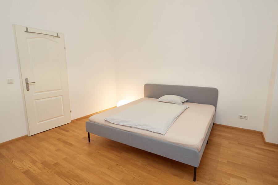 Schlafzimmer Nummer 1