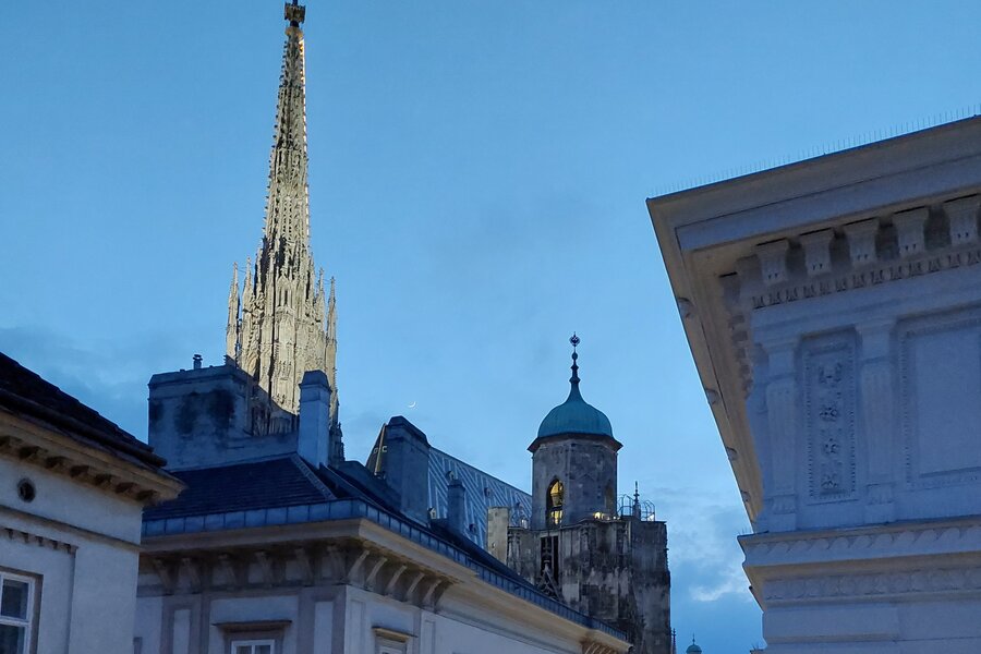 Stephansdom-Blick bei Dämmerung – 3-Zimmer Wohnung zur Kurzzeitmiete, Wohnen auf Zeit 1 bis 6 Monate, Wien