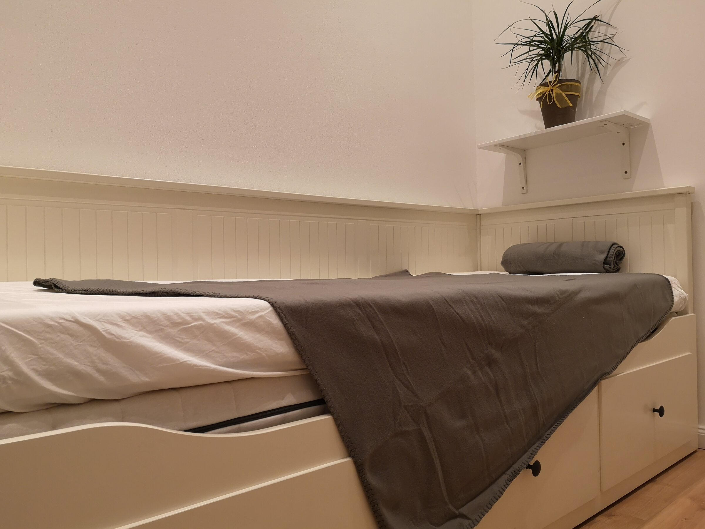 Schlaf- bzw. Arbeitszimmer (nicht verschließbar)