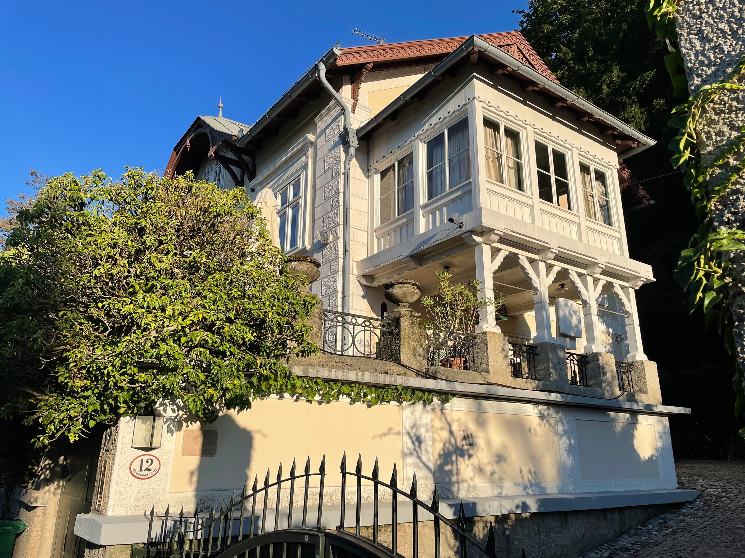 Historische Villa mit Garten – Kurzzeitmiete & Wohnen auf Zeit für 1 bis 6 Monate in Salzburg
