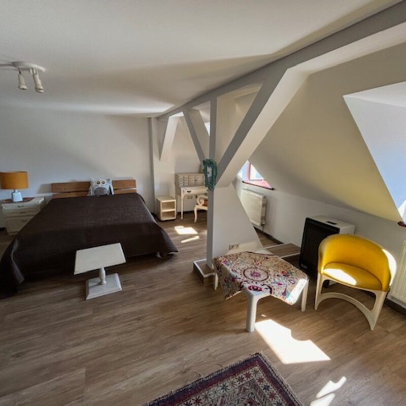 Schlafzimmer 1
