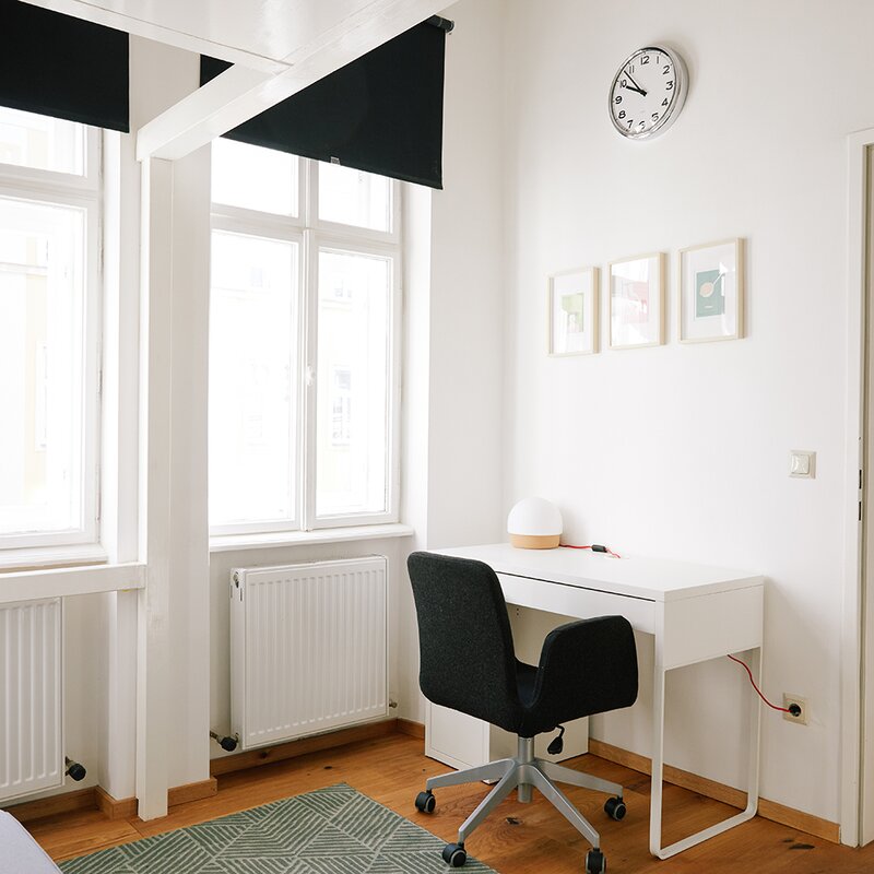 There is a bunk bed for one person 120x200 and pull out sofa 140x200. There is also a dedicated working space.