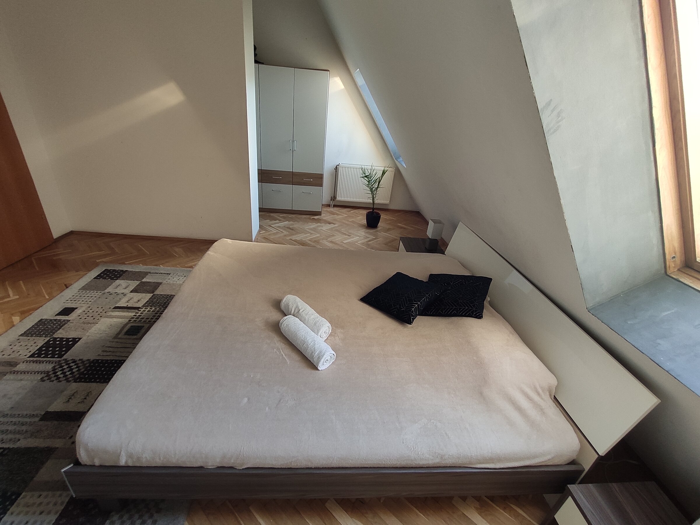 großes Schlafzimmer