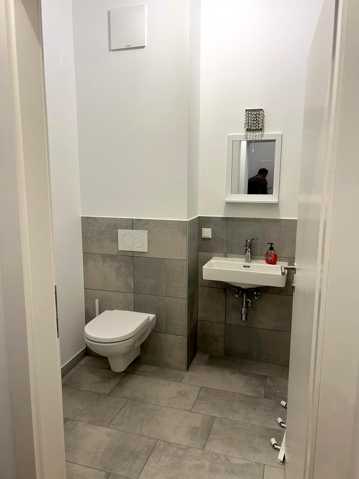 Badezimmer mit Badewanne