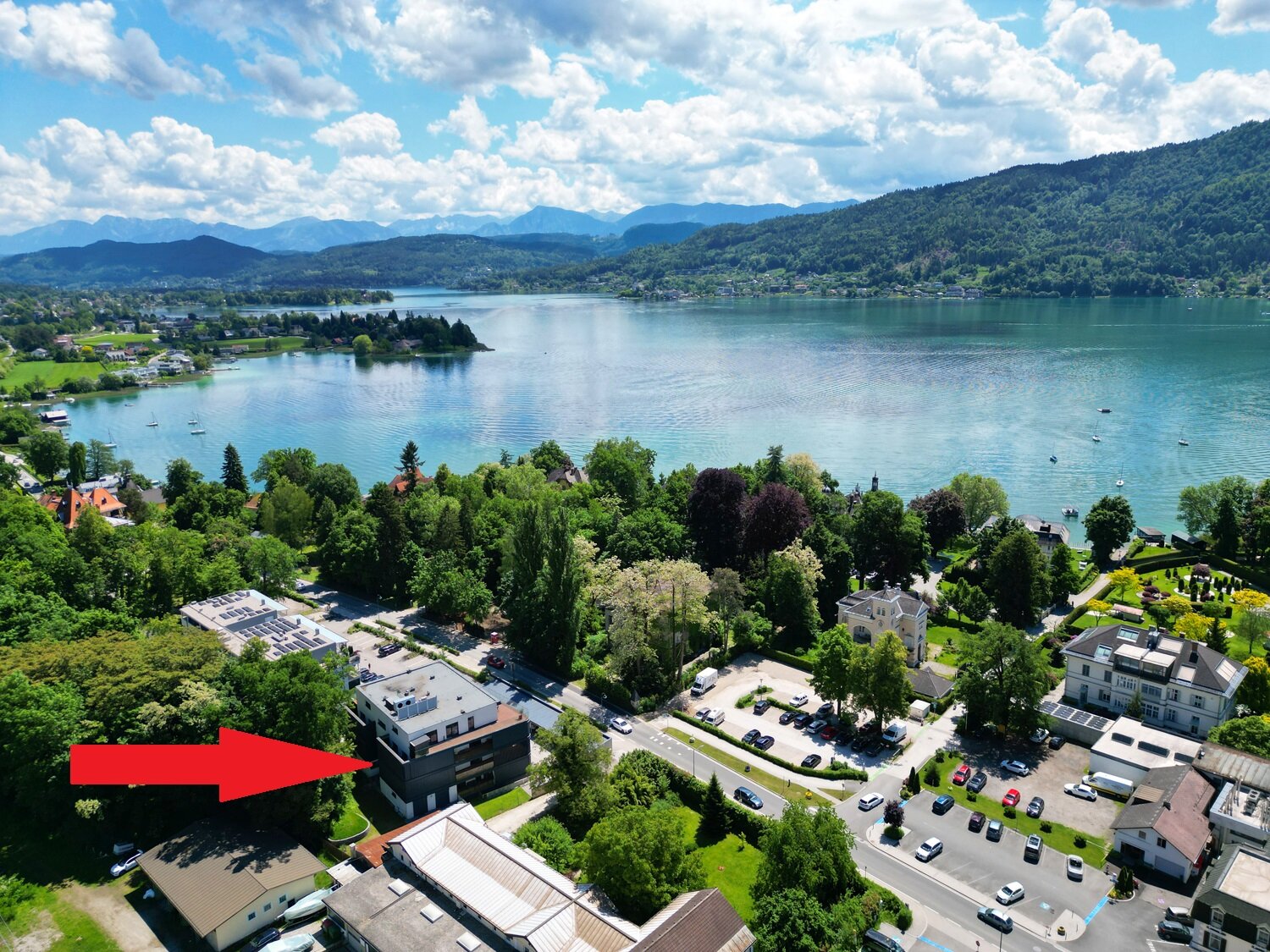 Luftbild: 2-Zimmer Wohnung mit Seeblick, Kurzzeitmiete & Wohnen auf Zeit für 1 bis 6 Monate in Pörtschach