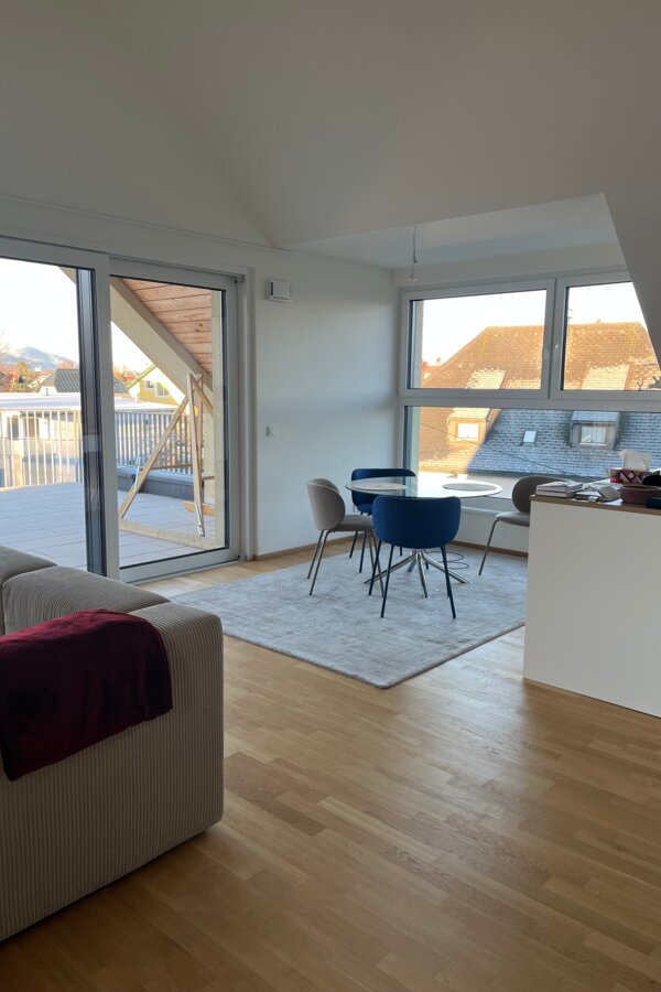 Bright living area with rooftop terrace – 2-room apartment, short-term rental & temporary housing for 1 to 6 months in Salzburg