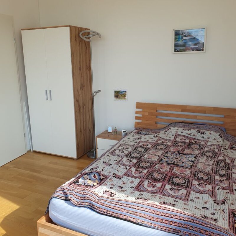 Zimmer (Schrank und Bett) | © T. Bolch