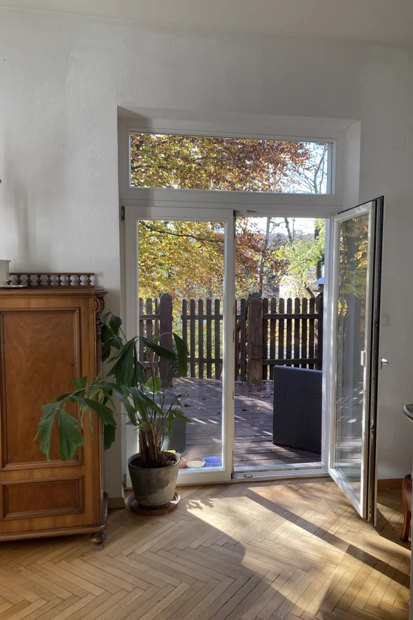 Schlafzimmer mit Balkon