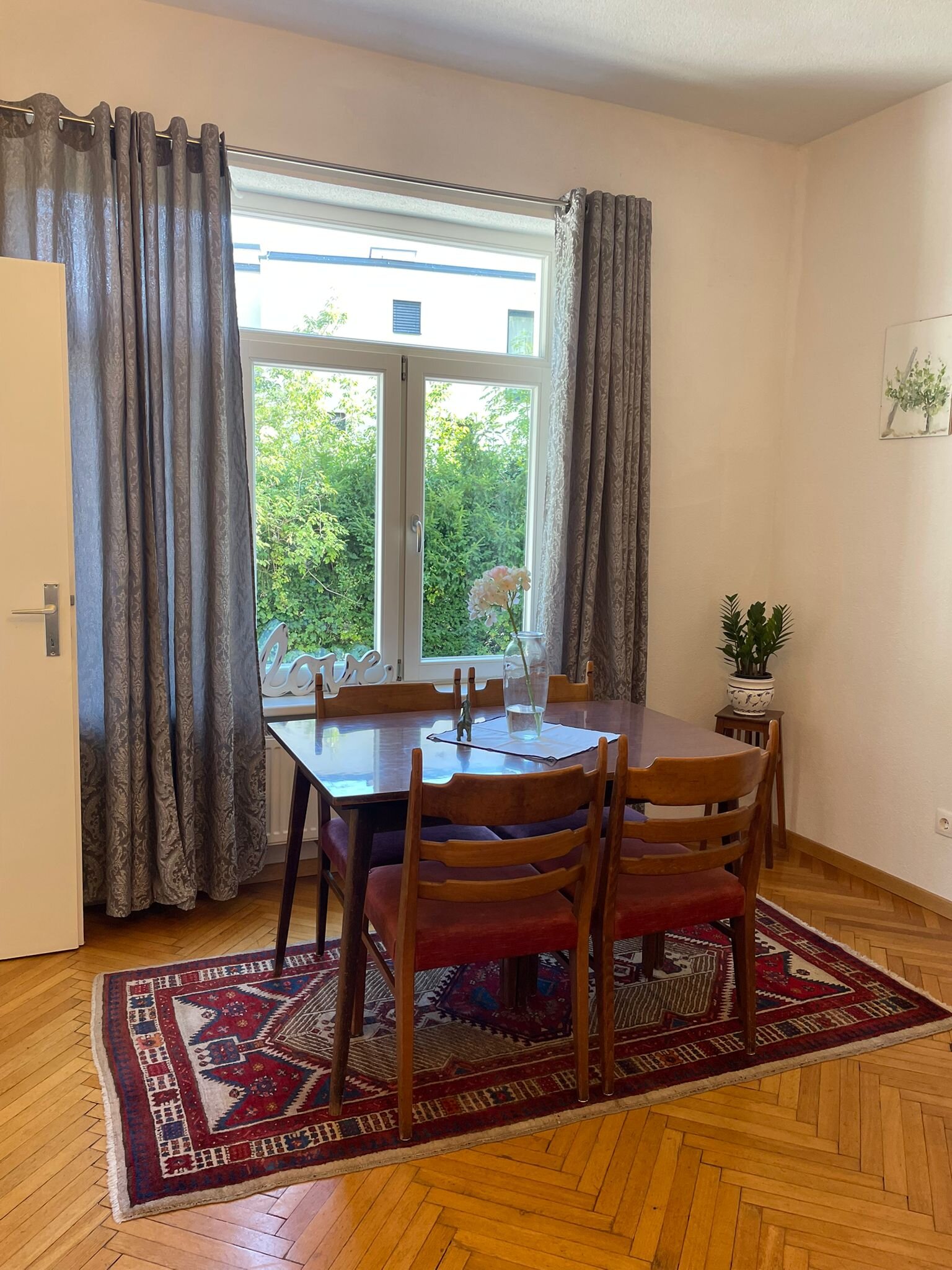 Essbereich im Wohnzimmer