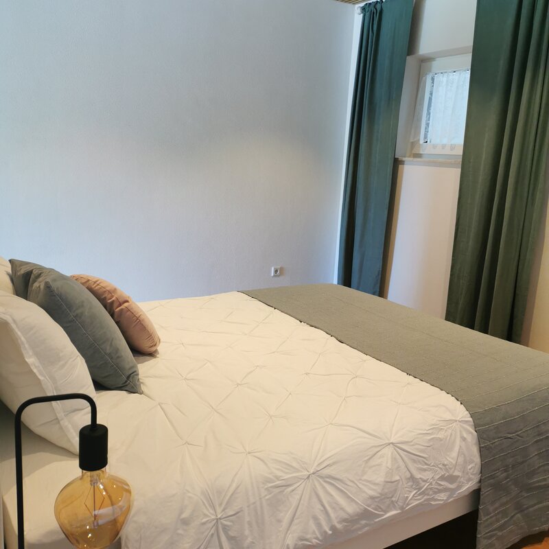 Queen-size Bett