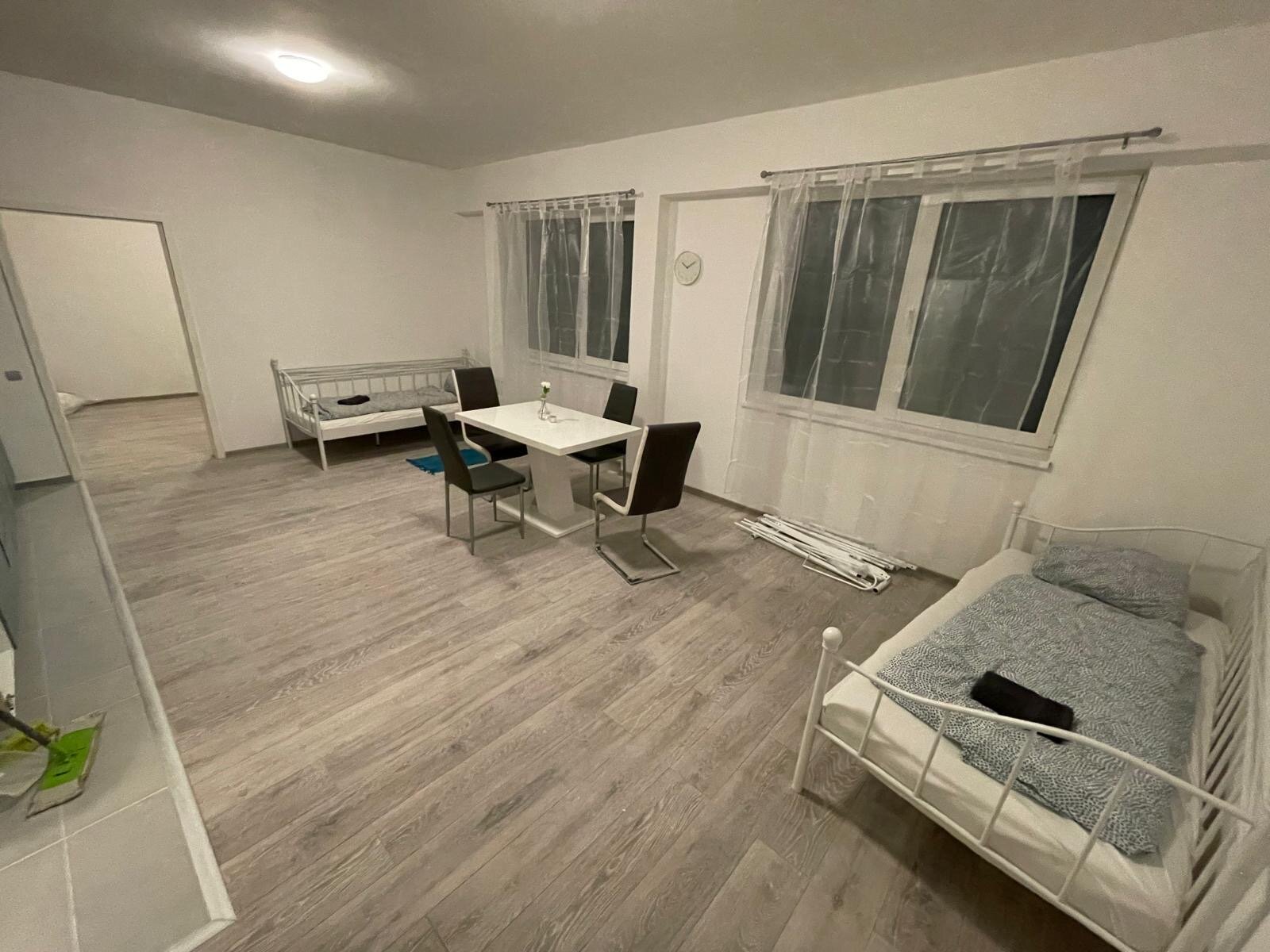 Erste Schlafzimmer 