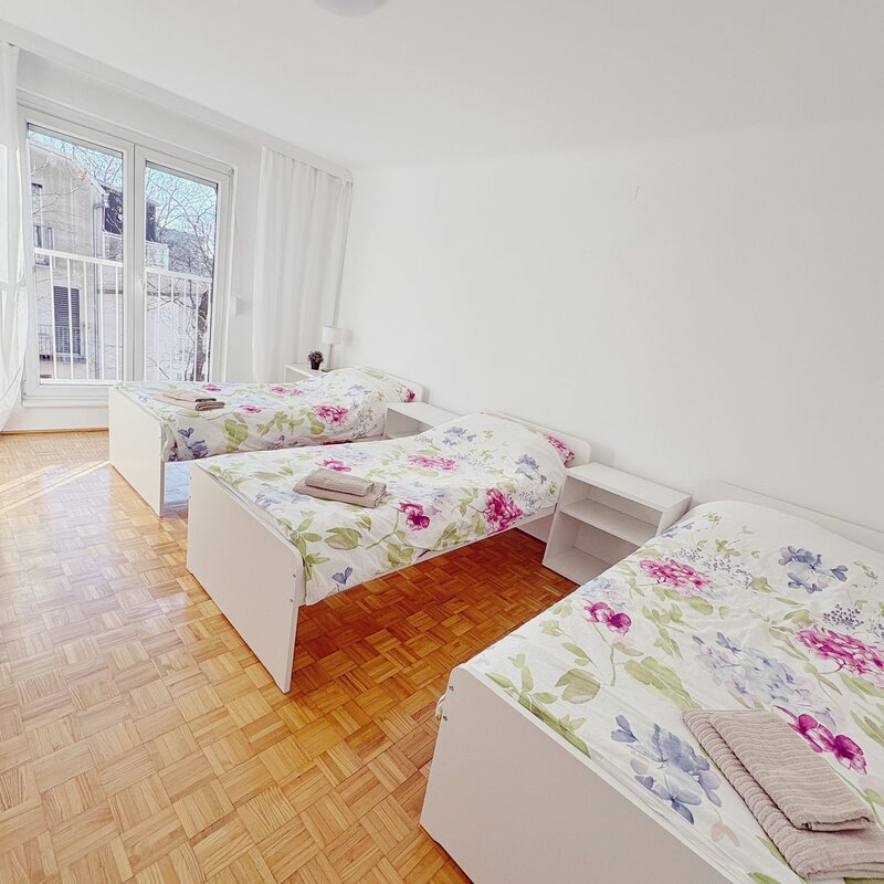 Lichtdurchflutetes Schlafzimmer – 3-Zimmer-Wohnung zur Kurzzeitmiete & Wohnen auf Zeit für 1 bis 6 Monate in Wien
