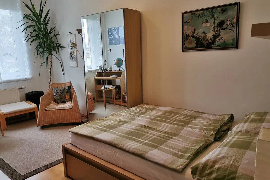 Schlafzimmer 1 Bild 2