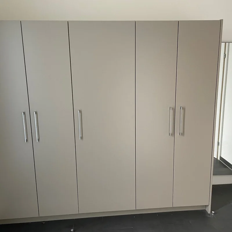 Schränke im Vorraum