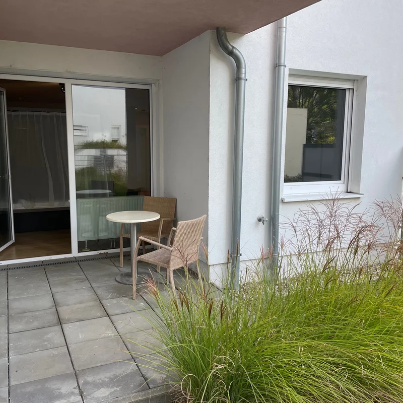 Terrasse  mit Loggia