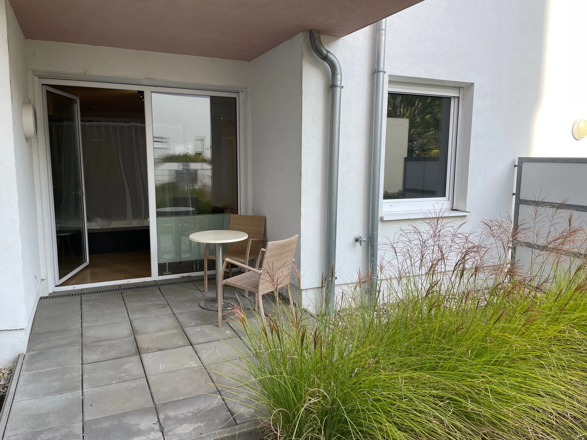 Terrasse  mit Loggia