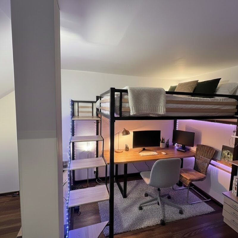 Furnished 1-room apartment with loft bed & lit desk area – short-term rental & temporary housing for 1 to 6 months in Salzburg