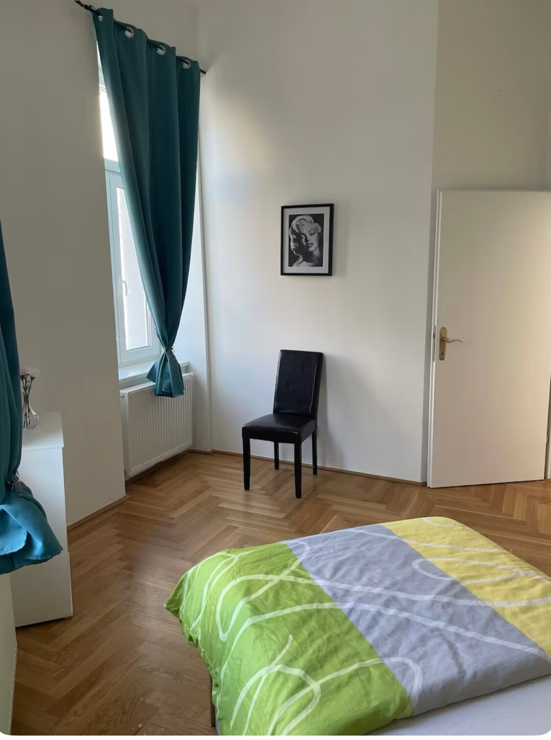 entrance from the bedroom