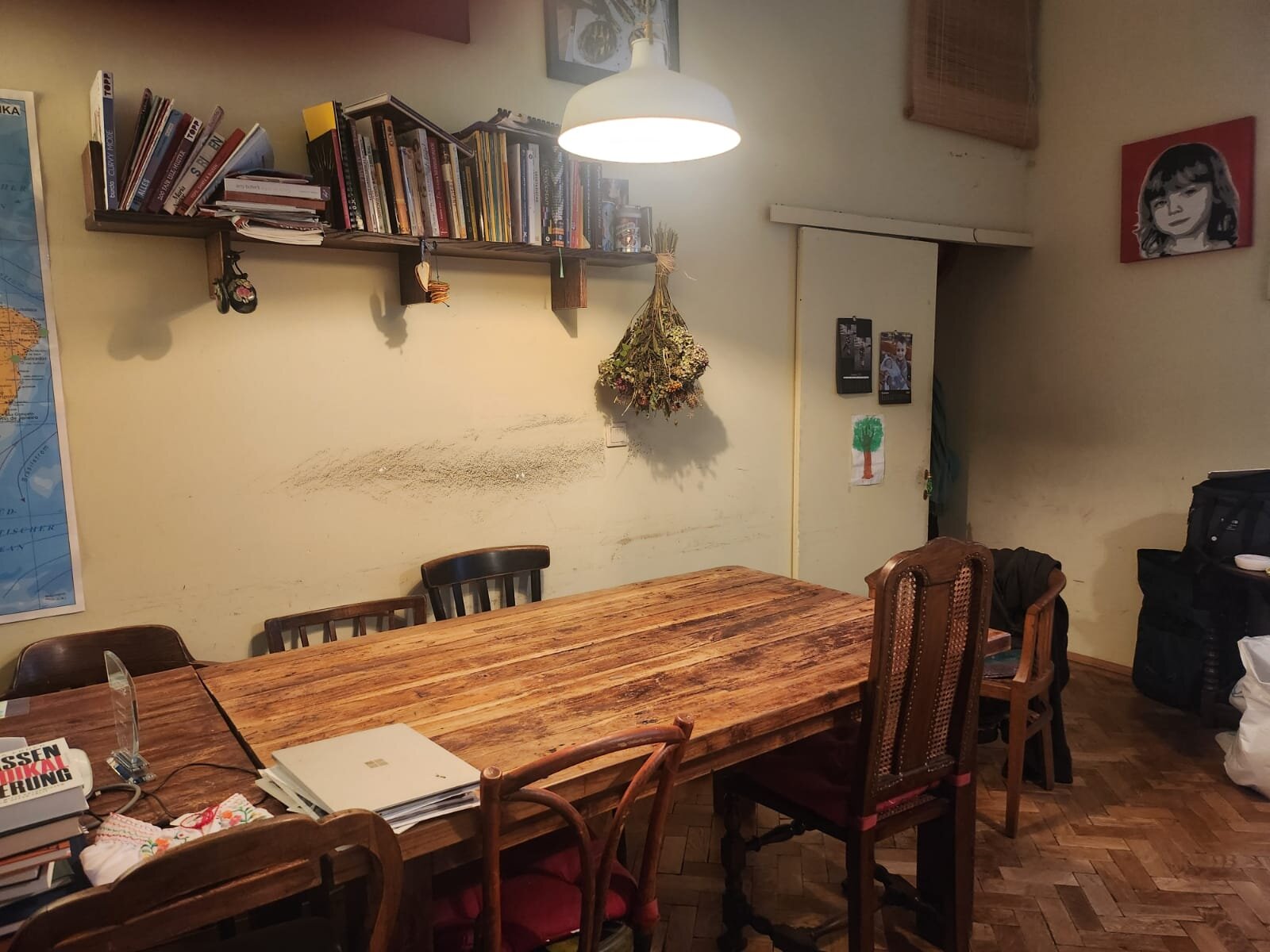 Küche Esstisch | © Elisabeth Zinschitz