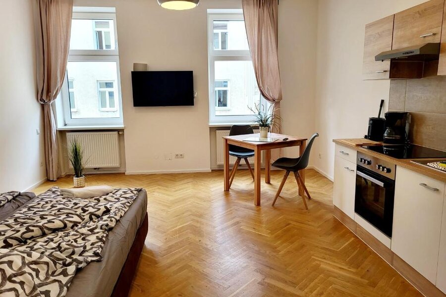 Furnished studio apartment with kitchenette & parquet floor – short-term rental Vienna, temporary housing for 1 to 6 months