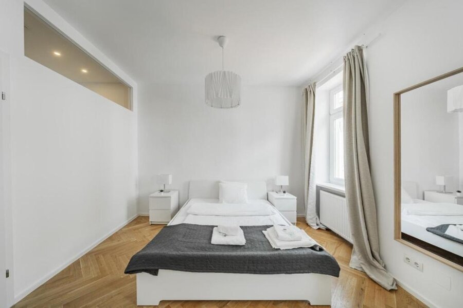 Bright, modern 1-room apartment for short-term rental – temporary housing in Vienna for 1 to 6 months.